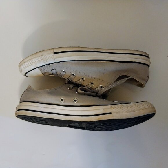 CONVERSE ALL STAR LOW TOP WOMEN'S SZ 10 GRAY W/METALLIC LACES - Picture 4 of 10